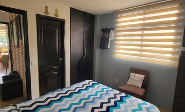 EN VENTA DE OPORTUNIDAD, LUJOSA Y AMPLIA CASA DE 4 DORMITORIOS EN CIUDAD CELESTE PRIMERAS ETAPAS, NUEVO SAMBORONDON