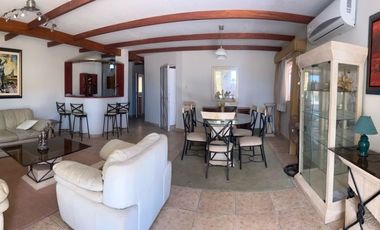 VENTA CASA DE PLAYA EN ZORRITOS. ALT. KM 1228. LADO CERRO. PANAMERICANA NORTE