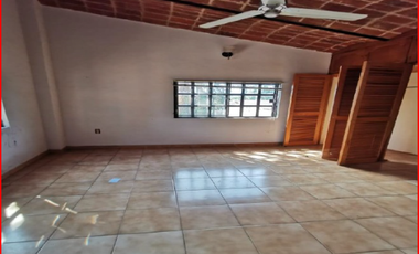 VENTA CASA CALLE CAMINO DEL MARINO CLUB NAUTICO PUENTE VIEJO JUANACATLAN JALISCO MEXICO