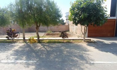 Se vende terreno de 120 m2 en Praderas de San Antonio, justo al lado de la Urb. Residencial San Carlos