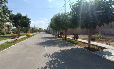 Se vende terreno de 120 m2 en Praderas de San Antonio, justo al lado de la Urb. Residencial San Carlos