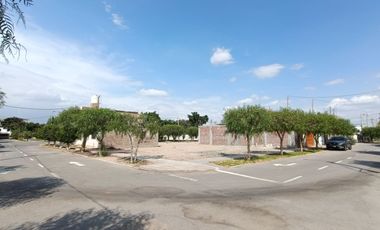 Se vende terreno de 120 m2 en Praderas de San Antonio, justo al lado de la Urb. Residencial San Carlos