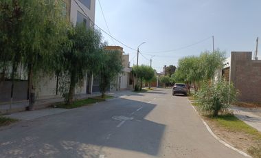 Se vende terreno de 120 m2 en Praderas de San Antonio, justo al lado de la Urb. Residencial San Carlos