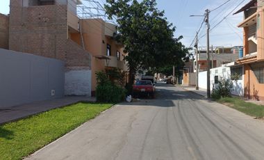 Se vende terreno de 120 m2 en Praderas de San Antonio, justo al lado de la Urb. Residencial San Carlos