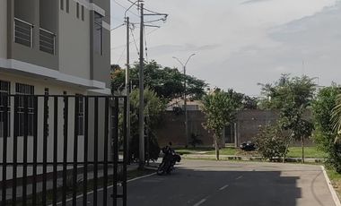 Se vende terreno de 120 m2 en Praderas de San Antonio, justo al lado de la Urb. Residencial San Carlos