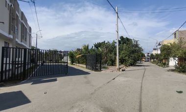 Se vende terreno de 120 m2 en Praderas de San Antonio, justo al lado de la Urb. Residencial San Carlos