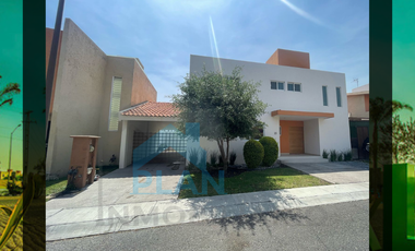 Bonita Casa en Venta en Puerta Real