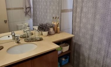GRAN CASA EN CONDOMINIO 4D/4B PISCINA Y ESTACIONAMIENTOS