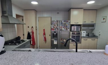 GRAN CASA EN CONDOMINIO 4D/4B PISCINA Y ESTACIONAMIENTOS