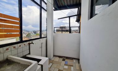 Departamento en renta a 2 cuadras de la Av. América