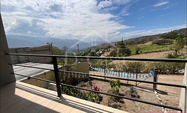 (C-127)  VENDO QUINTA EN YUNGUILLA – SECTOR LA UNION CON HERMOSA VISTA