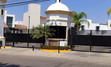 Gran casa en RENTA y VENTA Fracc. Fray Sebastian de Gallegos Queretaro