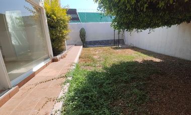 Gran casa en RENTA y VENTA Fracc. Fray Sebastian de Gallegos Queretaro