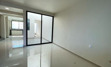 Casa Moderna Nueva En Venta,  De Tres Niveles, En Hacienda Barbabosa, A 5 Min De C.u. Y De La Estación Del Tren, A 15 Min Del Centro De Toluca  Y De M