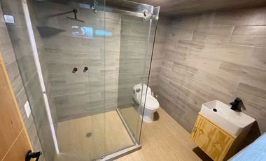 Casa Moderna Nueva En Venta,  De Tres Niveles, En Hacienda Barbabosa, A 5 Min De C.u. Y De La Estación Del Tren, A 15 Min Del Centro De Toluca  Y De M