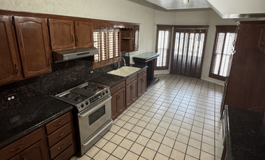 RENTA DE CASA FRACC. JARDINES DEL SEMINARIO