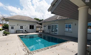 Pool Villa Pattaya!!! Priced Below Market Value!! The Ultimate Investment Opportunity in a World-Class Tourist City!!