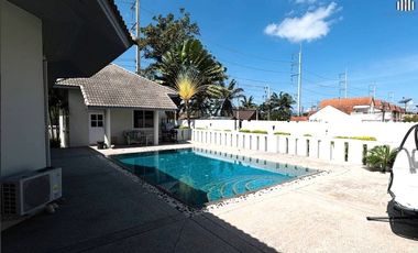 Pool Villa Pattaya!!! Priced Below Market Value!! The Ultimate Investment Opportunity in a World-Class Tourist City!!