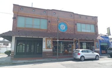 Local Comercial/ Bodega y Oficinas en Planta alta, Toluca, Méx