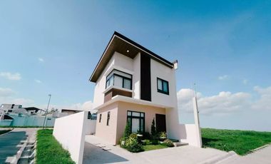 4 bedroom house for sale Metrocity Communities North Estates, Caloocan City