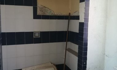 VENDO CASA COMO TERRENO PEGADO A PLAZA DELTA EN NARVARTE BENITO JUAREZ