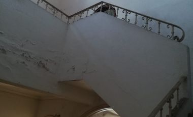 VENDO CASA COMO TERRENO PEGADO A PLAZA DELTA EN NARVARTE BENITO JUAREZ