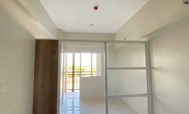 RESORT STYLE CONDOMINIUM FOR SALE IN AGUS LAPULAPU CITY NEAR BEACHES