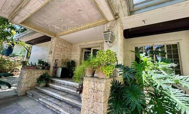 A HOUSE AND LOT FOR SALE IN MAKATI CITY