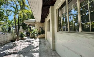 A HOUSE AND LOT FOR SALE IN MAKATI CITY