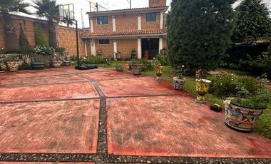 VENTA DE JARDIN DE FIESTAS, HERMOSO JARDIN DE FIESTAS CON ESPECTACULAR KIOSCO AL CENTRO, EN LA EXCLUSIVA ZONA CAMPESTRE DE CACALOMACAN