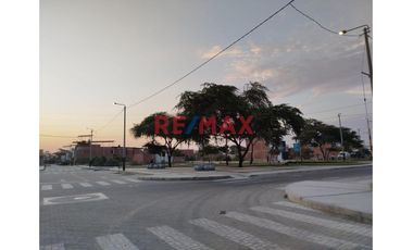 Venta De Terrenos Juntos 180M2 Urb.Alameda Country Club // ID: 1133740