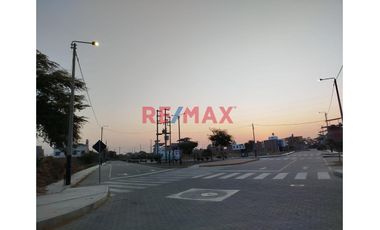 Venta De Terrenos Juntos 180M2 Urb.Alameda Country Club // ID: 1133740