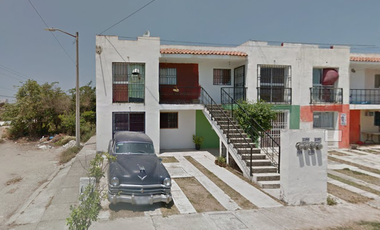 CASA DE RECUPERACIÓN BANCARIA EN CALLE CIRCUITO PLAYA DE ORO, COSTA DORADA, PUERTO VALLARTA, JALISCO. ¡NO CREDITOS!