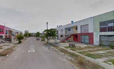 CASA DUPLEX DE RECUPERACIÓN BANCARIA EN CALLE DEL LIRIO, COL. JARDINES DEL SOL, BAHIA DE BANDERAS, NAYARIT. ¡NO SE ACEPTAN CRÉDITOS!