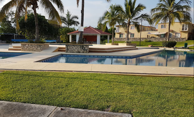 Gran Oportunidad, Hermosa Casa en Villas de Xochitepec, Morelos.