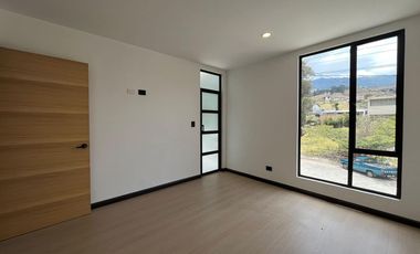 Casa en venta en Las Zarzas