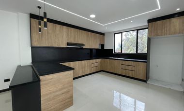 Casa en venta en Las Zarzas