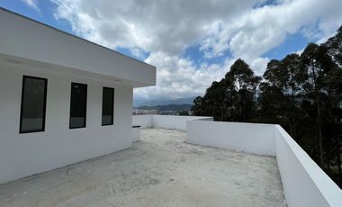 Casa en venta en Las Zarzas