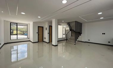 Casa en venta en Las Zarzas