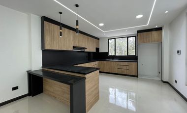 Casa en venta en Las Zarzas