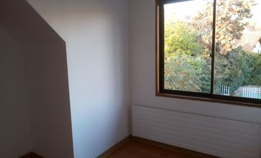 Huinganal/ El Yungue, casa estilo Chilena, 5 dormitorios