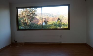 Huinganal/ El Yungue, casa estilo Chilena, 5 dormitorios