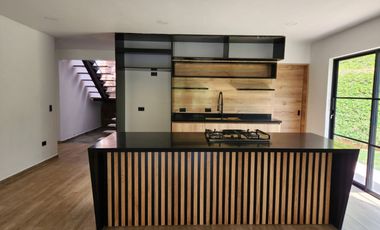 Casa en arriendo en Guarne, Antioquia