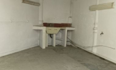ALQUILER DE LOCAL CON ENTREPISO ,OPORTUNIDAD POR PRECIO Y UBICACION
