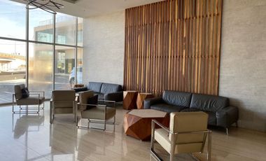 Local Comercial en Renta en Corporativo Titanium, El Campanario, Querétaro