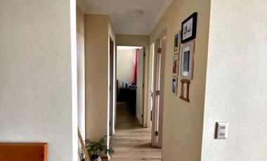 Comodo deparamento amoblado en arriendo