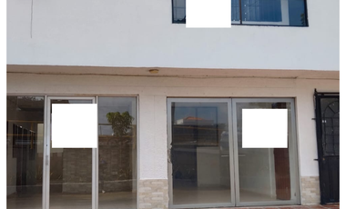 CASA CON LOCAL COMERCIAL EN ARRIENDO, UBICADA EN LOS PATIOS, URBANIZACIÓN SANTA CLARA