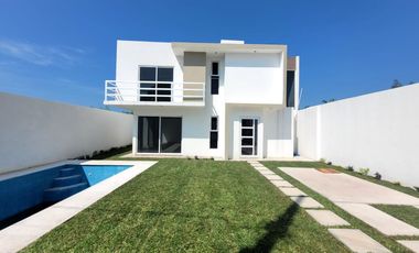 CASA CON ALBERCA EN MORELOS