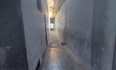Venta de Casa Como Terreno en La Victoria
