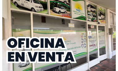 OFICINA EN VENTA, UBICADA EN EL CENTRO COMERCIAL BOLIVAR